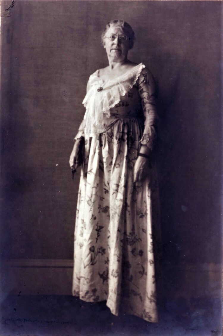 deborah sampson feet 2