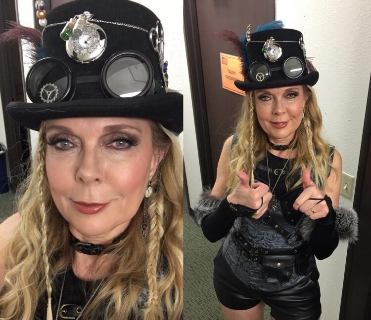 debra danielsen feet 5