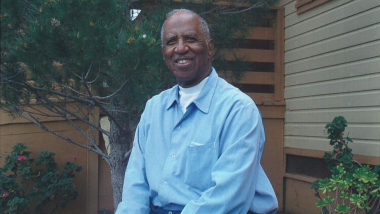 dee dee jackson feet 6