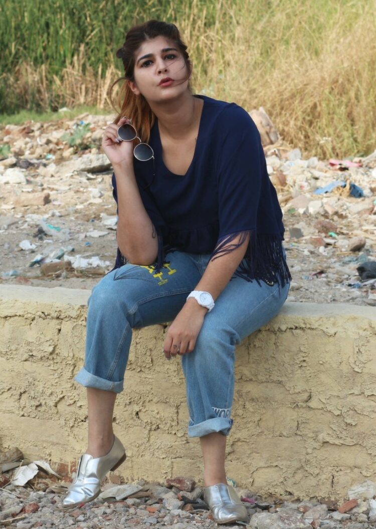 deeksha khurana feet 6