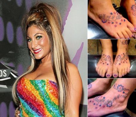 deena nicole cortese feet 5