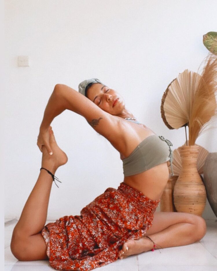 deepika mehta feet 1