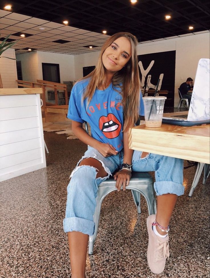 delanie malatak feet 3