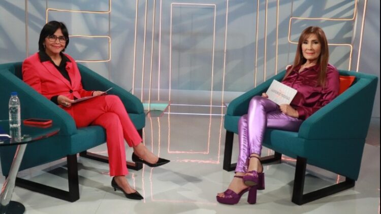 delcy rodriguez feet 4