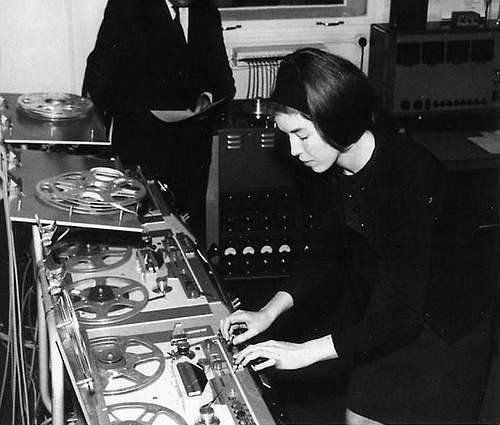 delia derbyshire feet 6