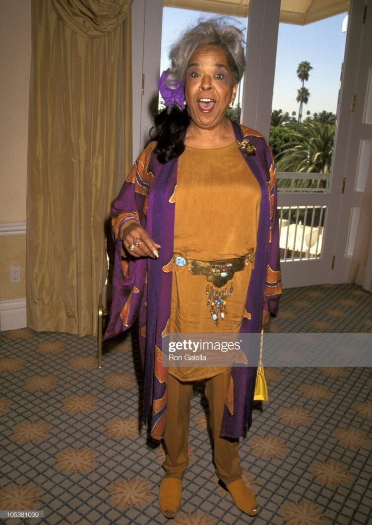 della reese feet 1