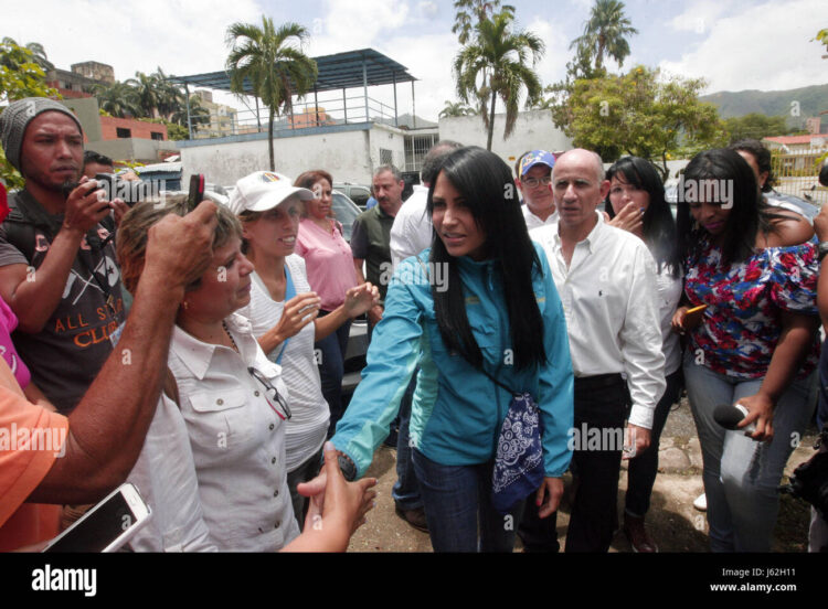 delsa solorzano feet 5