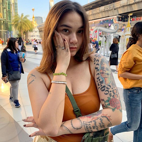 demi langston feet 6