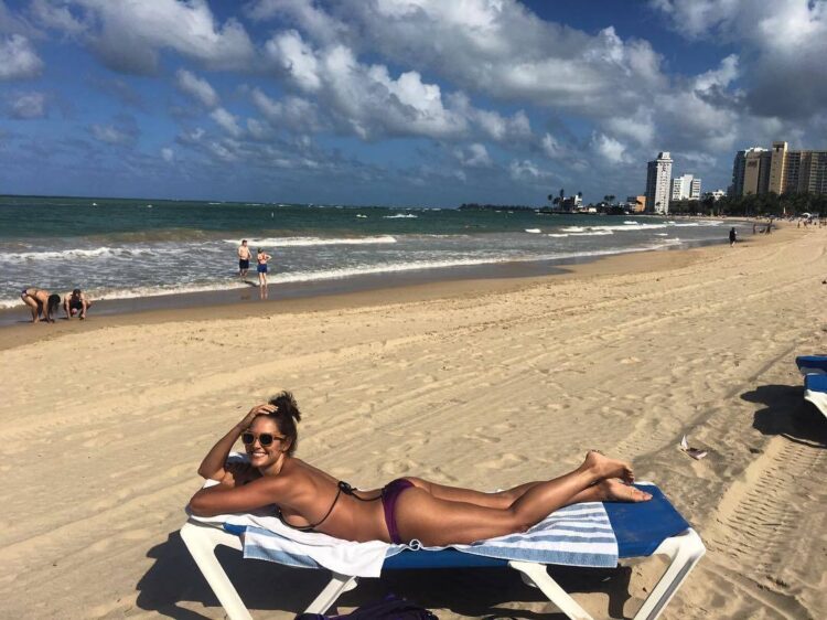 denise quinones feet 6