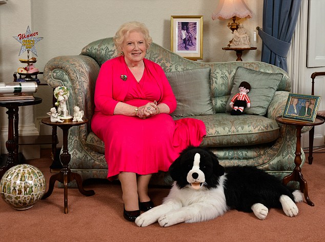 Denise Robertson Feet
