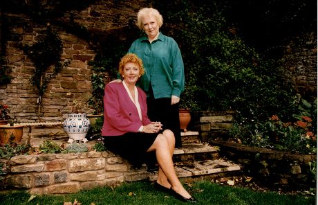 denise robertson feet