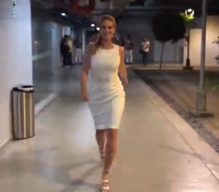 denisse dibos feet 4