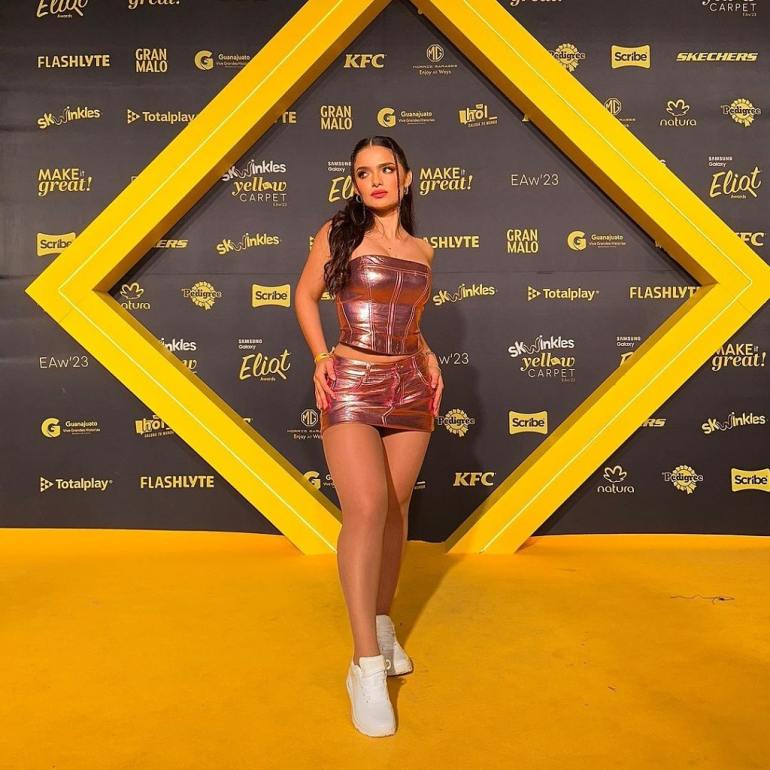 denisse guzman feet 4