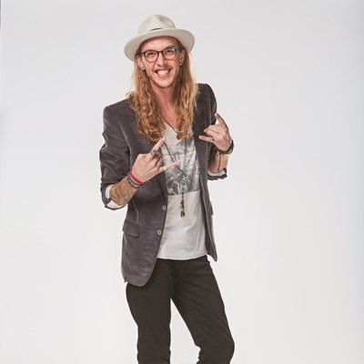 dennis drummond feet