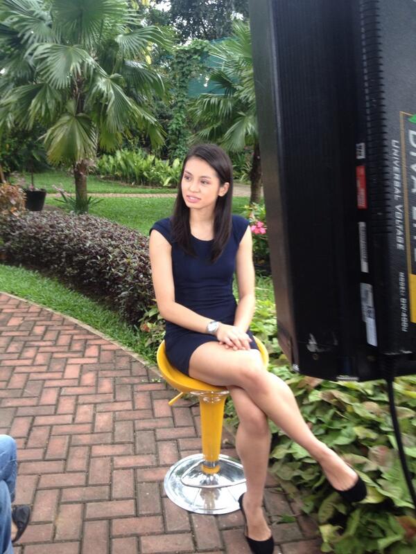 dennise lazaro feet 4