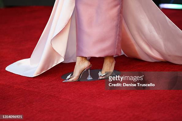 dennisse contreras feet 2