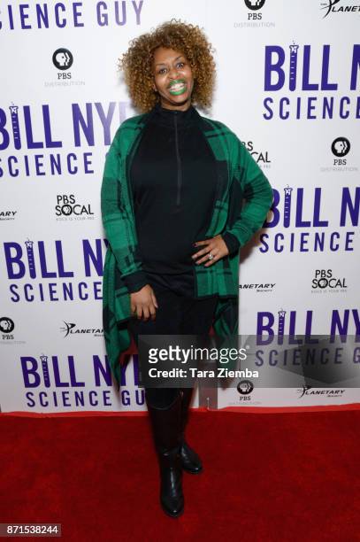 deonzell green feet 6