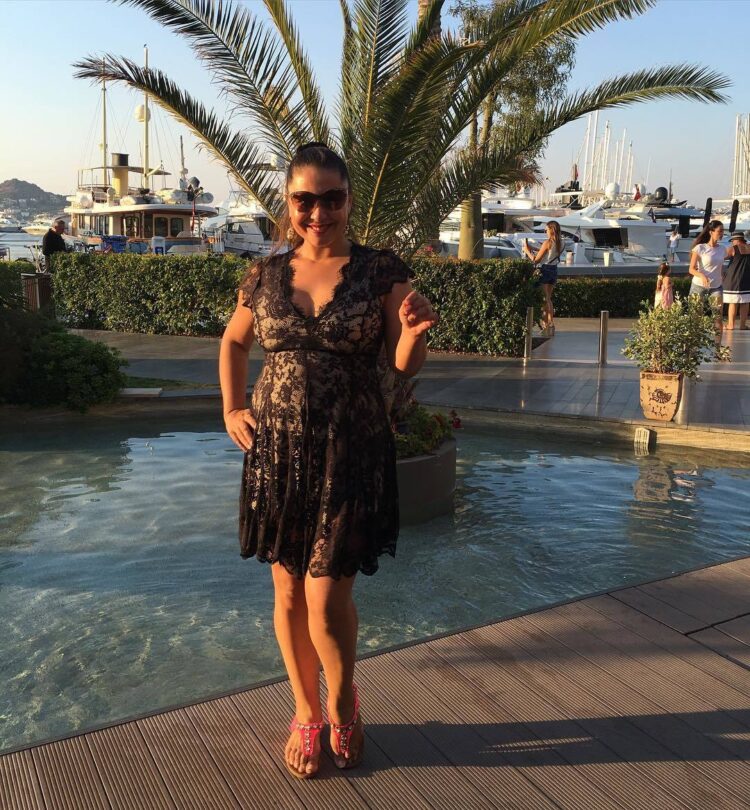 derya sen feet 5