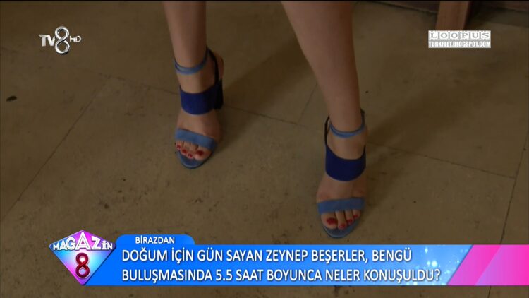 derya sensoy feet 3