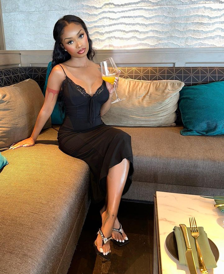 desiree mitchell feet 3