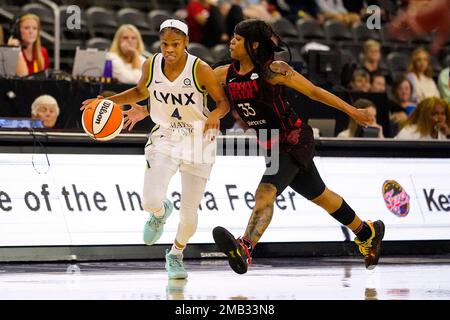 destanni henderson feet 4