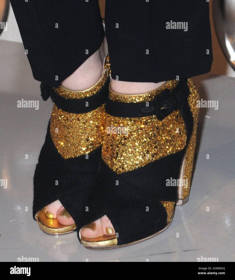 destinee monroe feet 4