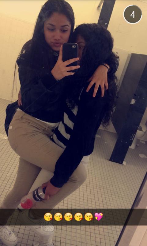 destinie diaz feet 4