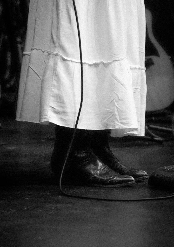 devon gabriella feet 2