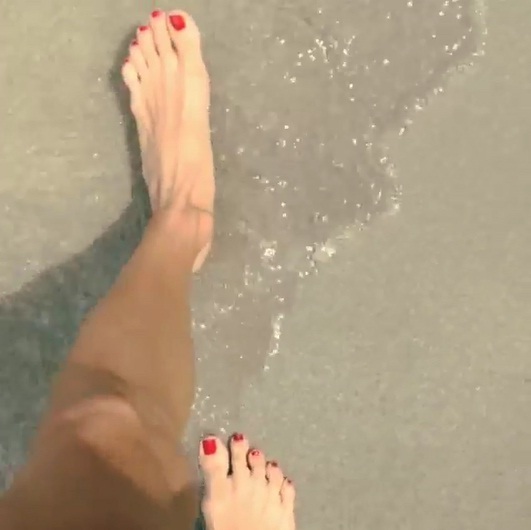 devon haas feet 3