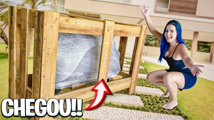 dhara fabricio feet 5