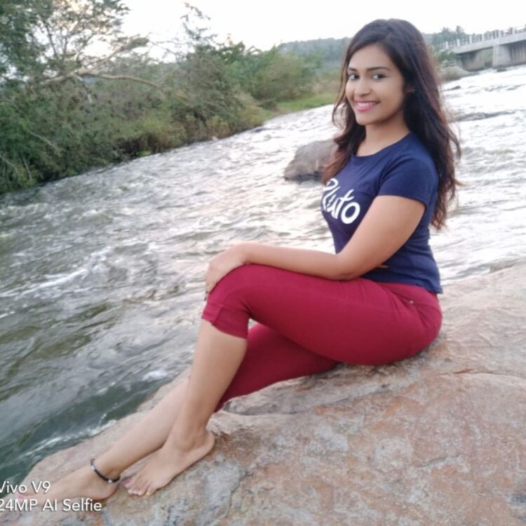 dharsha gupta feet 2