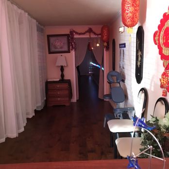 diamond the body feet 4