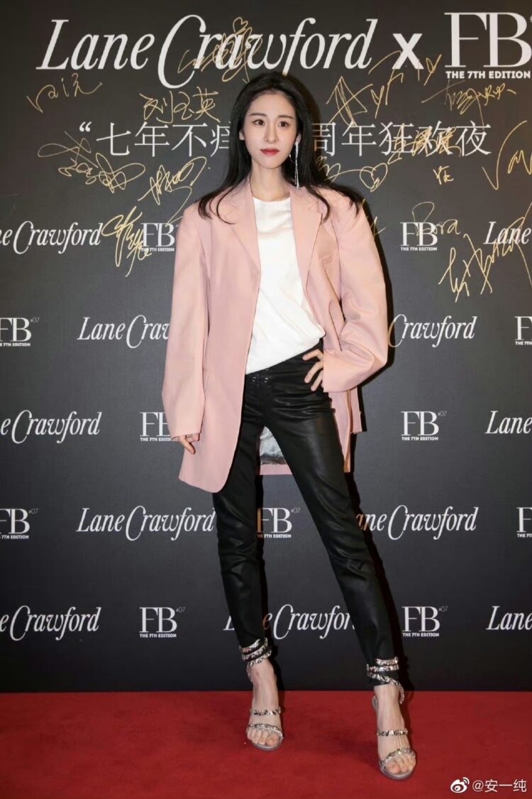 diamond zhang feet 1