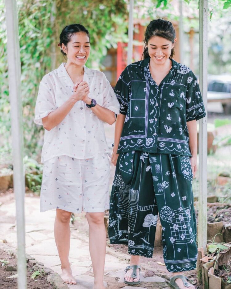 dian sastrowardoyo feet 3