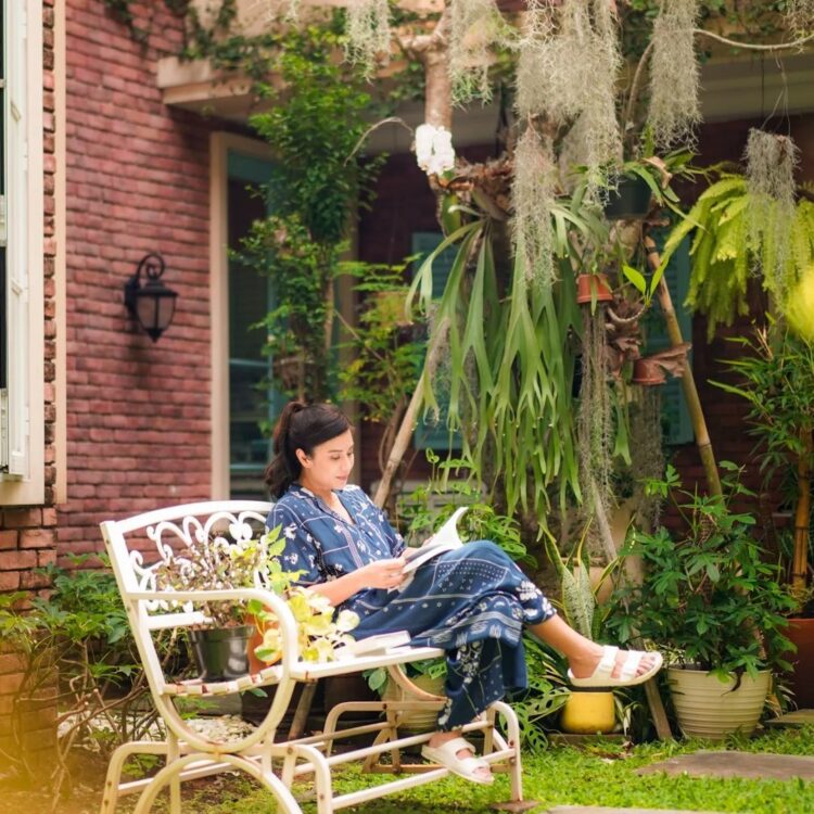 dian sastrowardoyo feet 5