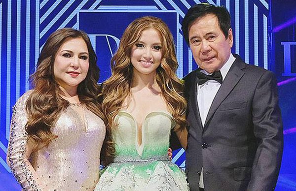 dian serranilla feet 5