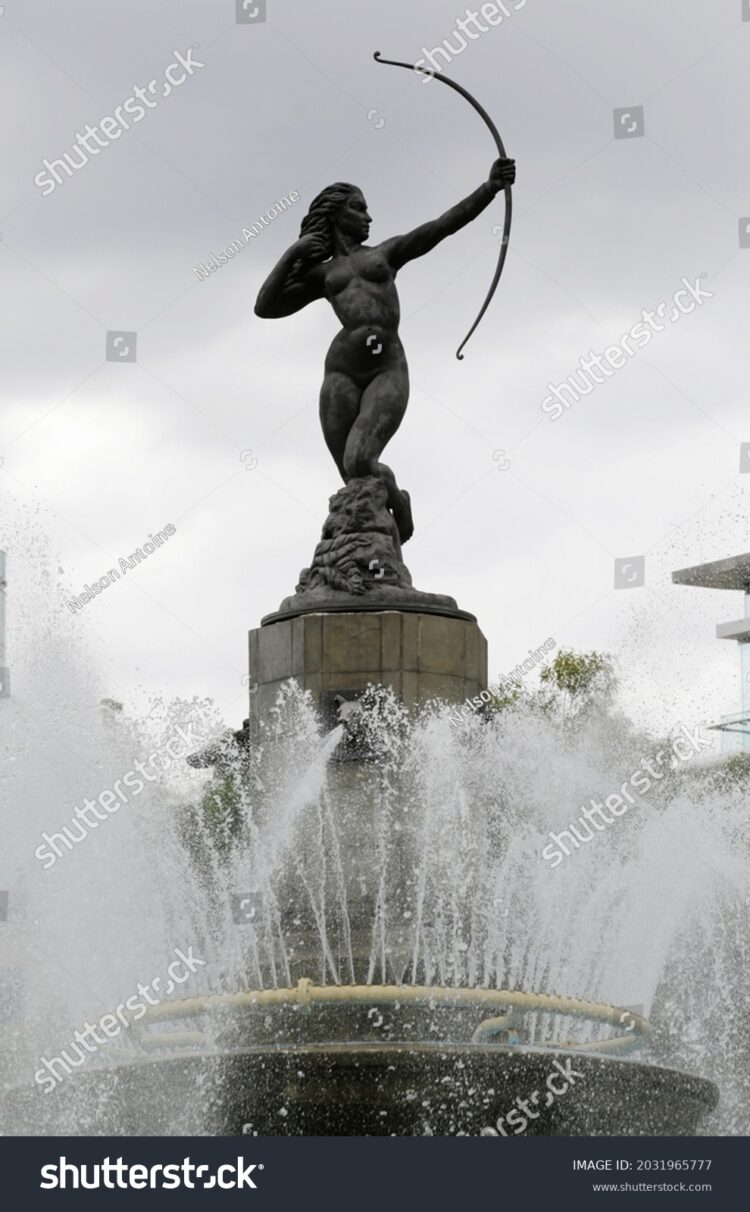 diana la cazadora feet 2