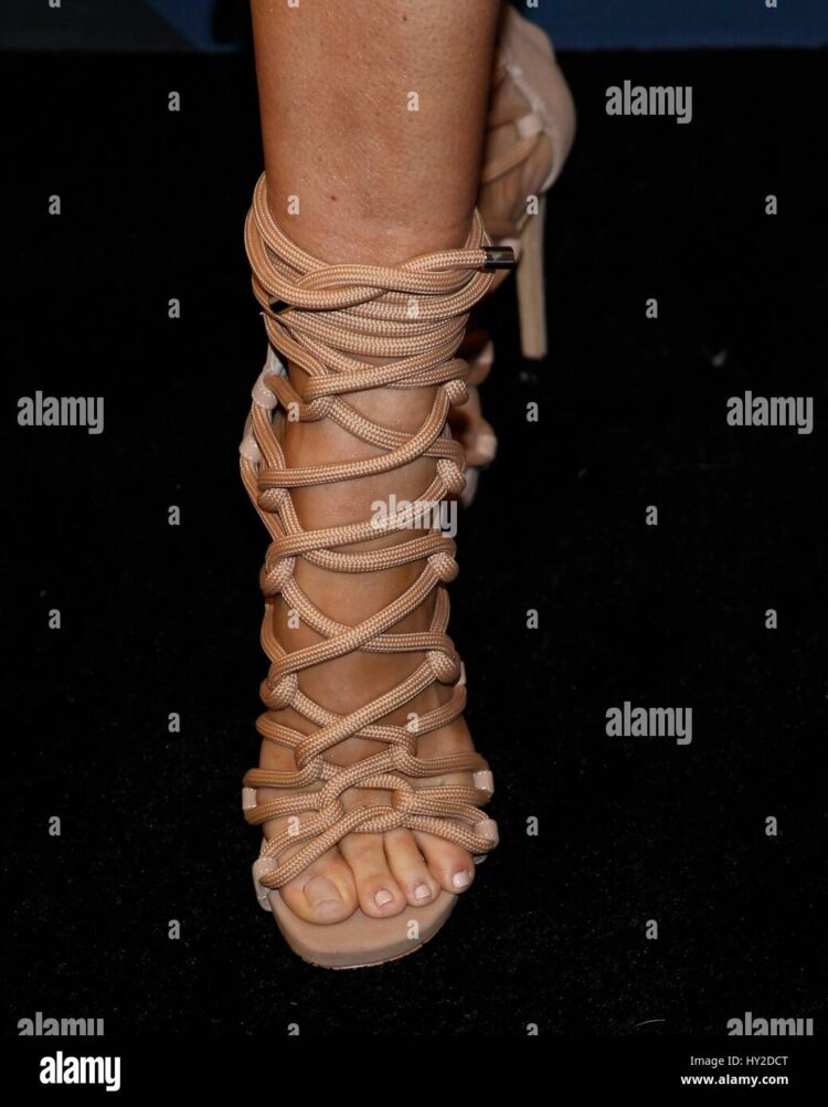 diana madison feet 4