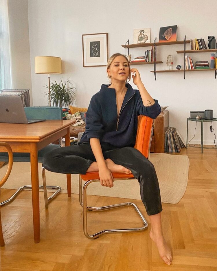 diana zur lowen feet 1