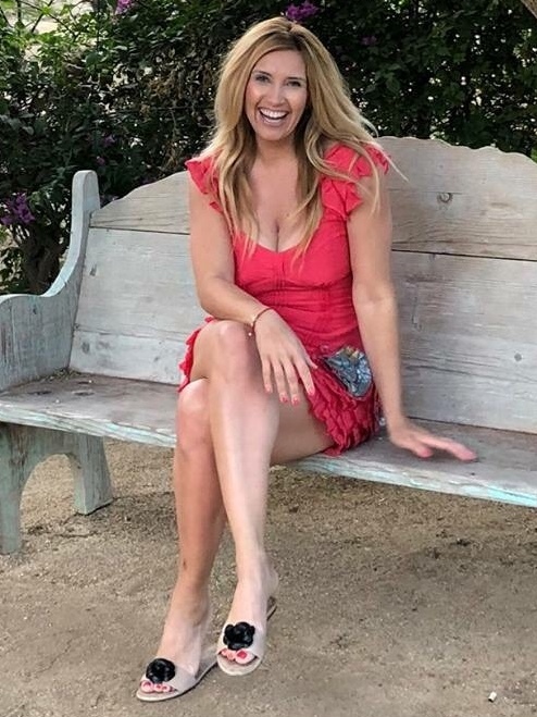 dianna de la garza feet 3