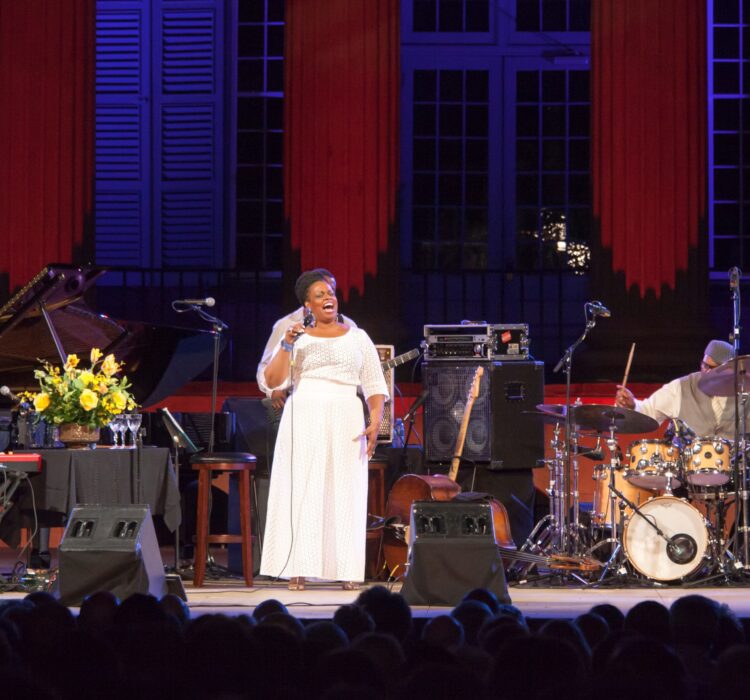 dianne reeves feet 6 scaled