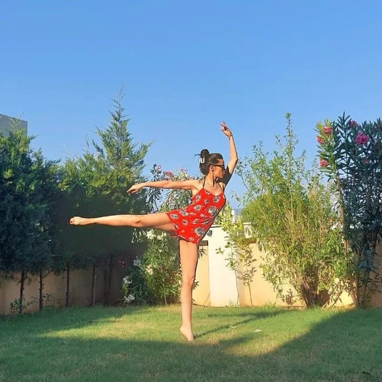 dila danisman feet 5