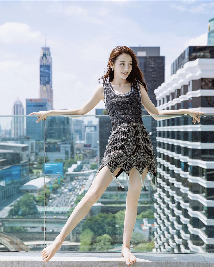 dilraba dilmurat feet 3