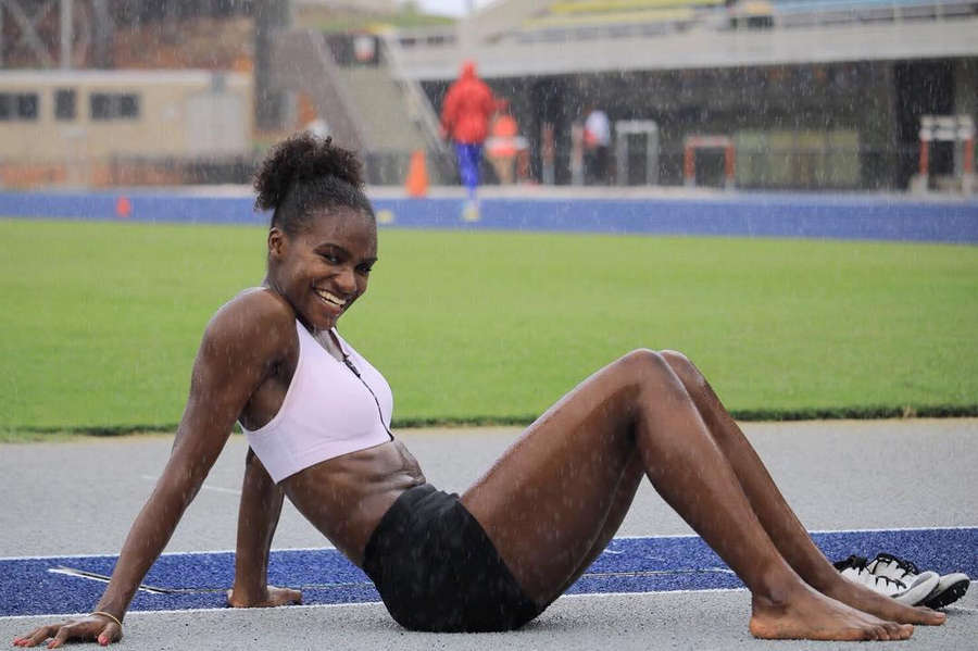 dina asher smith feet 5