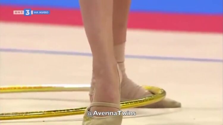 dina averina feet 6