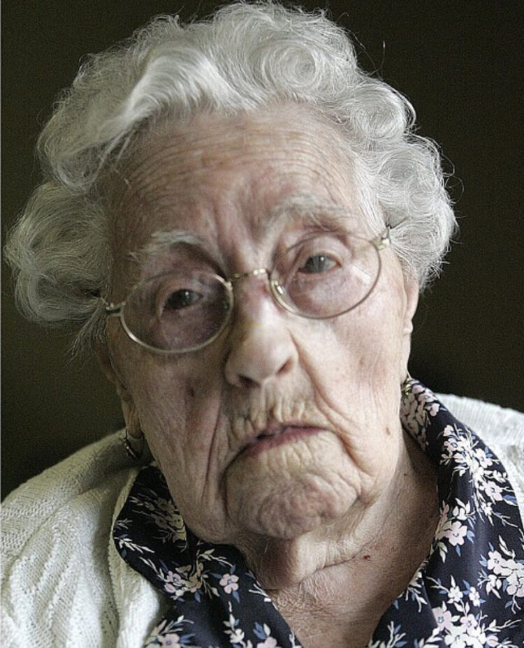 dina manfredini feet 4