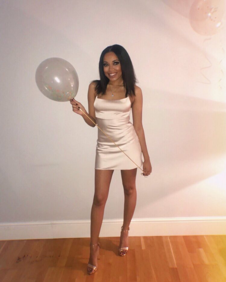 dionne bromfield feet 3