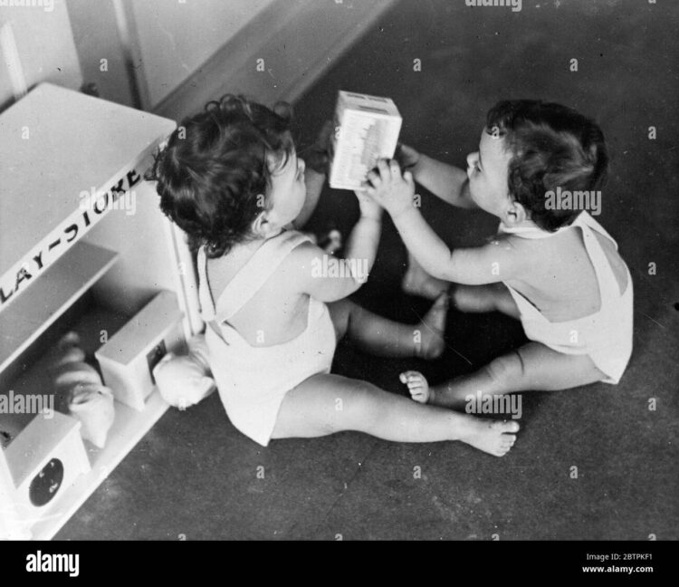 dionne quintuplets feet 1