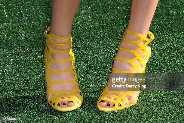 disney in detail feet 3