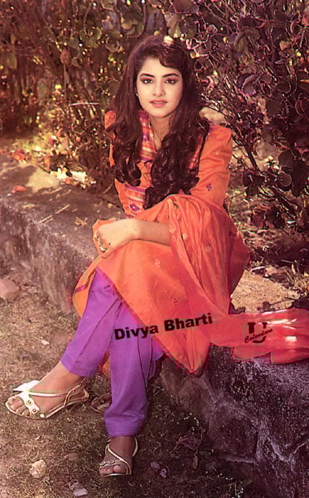 divya bharti feet 6